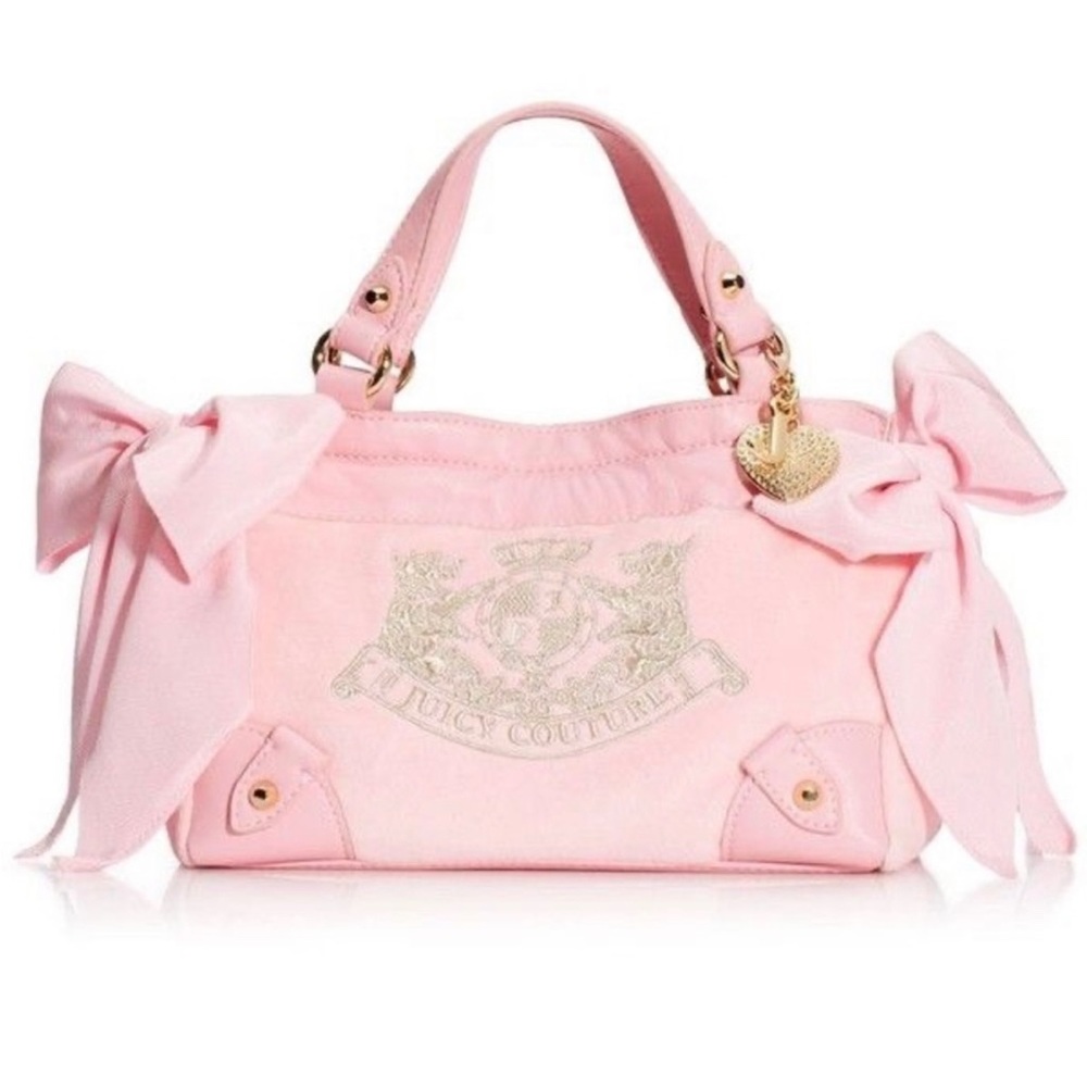 💖ISO💖 I HAVE TO HAVE THIS PURSE. Omgggg